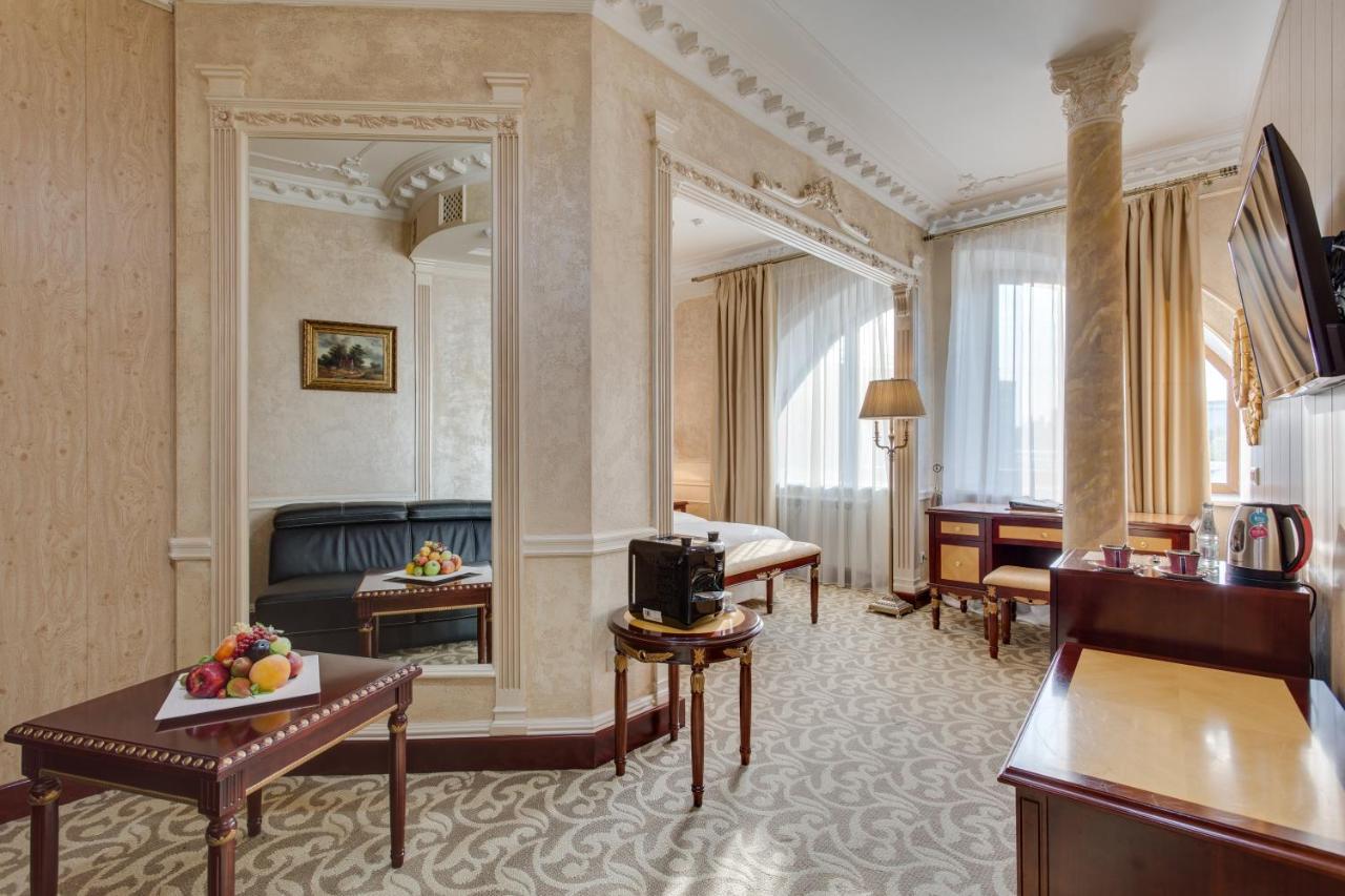 Four Reasons Hotel Moskva Eksteriør bilde